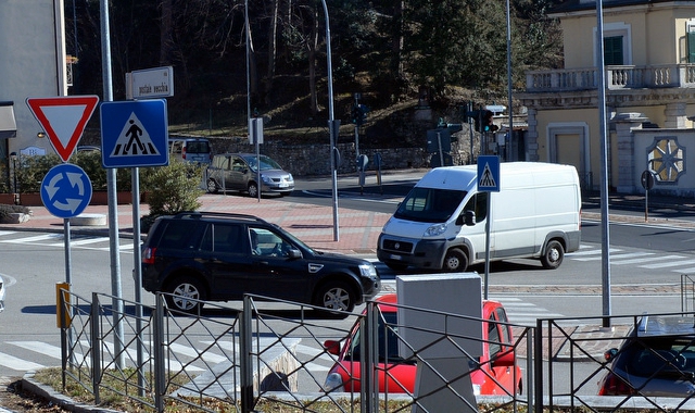 Uno dei due appalti riguardava la rotonda e altre opere in piazza Cavour