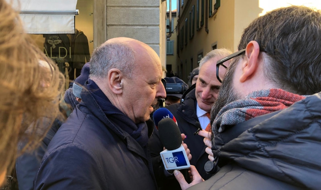 Anche Beppe Marotta, amico di lunga data di Anastasi, tra i tantissimi rappresentanti del mondo del calcio presenti (Red.)