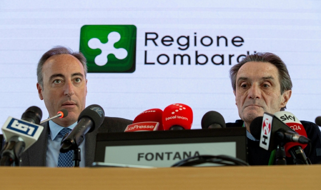 L’assessore al Welfare Giulio Gallera e il presidente della Regione Lombardia Attilio Fontana (Ansa)