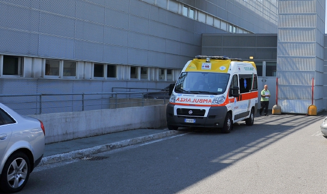 L’ingresso del pronto soccorso dell’ospedale di Legnano (Archivio)