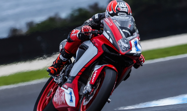 Randy Krummenacher, svizzero, gareggia con la MV Agusta F3 675