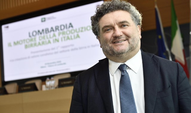 L’assessore regionale allo Sviluppo Economico Alessandro Mattinzoli (Foto Archivio)