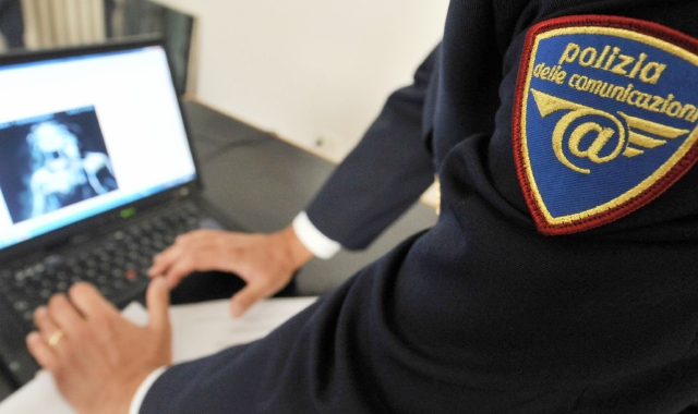 Gli agenti della polizia postale hanno scoperto l’ennesimo caso di phishing (Foto Archivio)