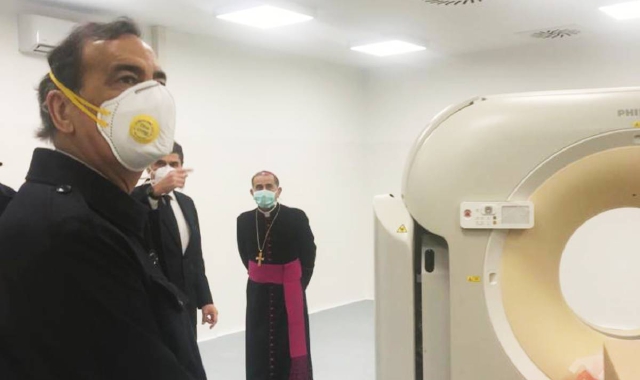 Beppe Sala e l’arcivescovo Delpini in visita al polo fieristico milanese
