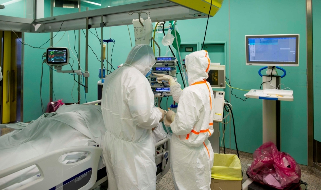 Un laboratorio ospedaliero sul Covid-19