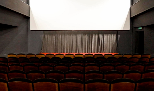 Mentre la maggior parte dei Paesi del Mondo pare orientato a riaprire già entro il prossimo mese di giugno, oggi si comincia a discutere sulla riapertura dei cinematografi in Italia dopo le parole del ministro Dario Franceschini (foto Ansa)