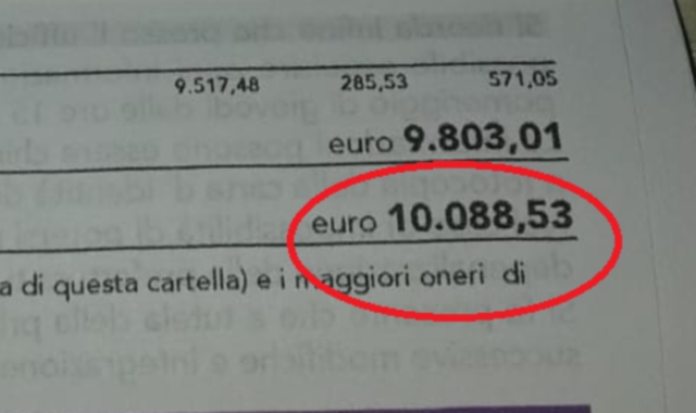 La brutta sorpresa che si è ritrovato in mano un nostro lettore di Bisuschio (Foto Redazione)