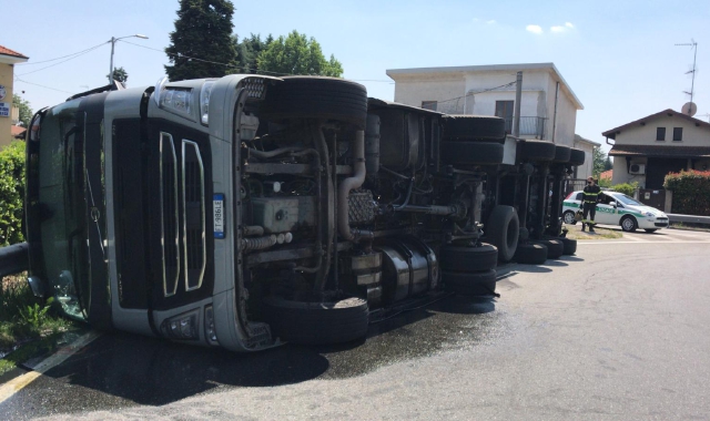 I soccorsi al conducente del camion (Blitz)