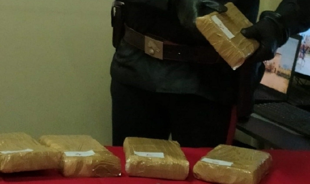 La droga sequestrata durante il controllo dei carabinieri (Archivio)