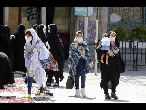 Iran, contagi salgono a 148.950