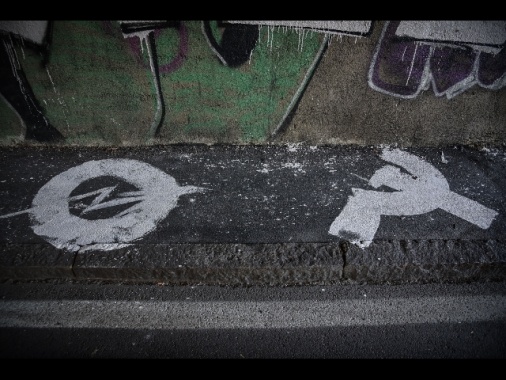 Murale contro Fontana e Sala a Milano