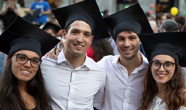 Laurearsi all’Insubria equivale quasi certamente ad avere un lavoro (foto Redazione)