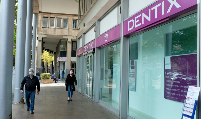 Dentix fallisce, beffa per migliaia