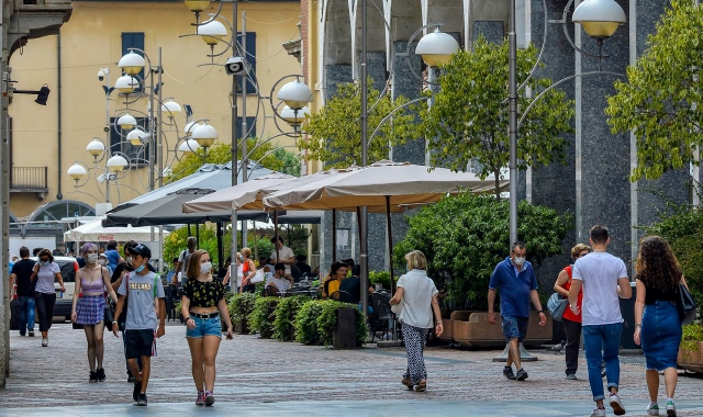 Gli stranieri rimpiazzano i bustesi
