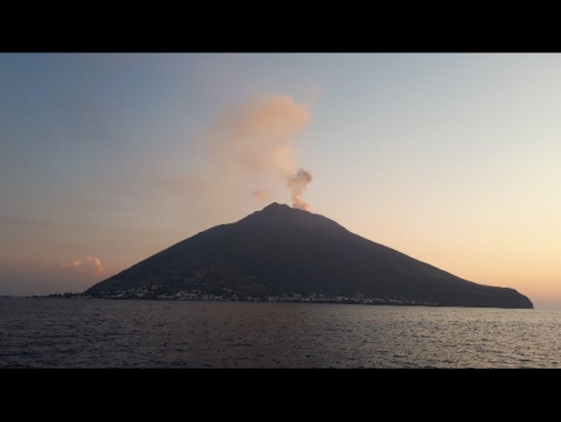 Due forti esplosioni sullo Stromboli