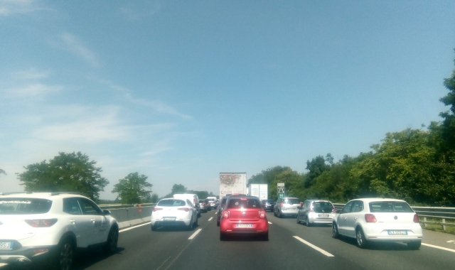 Doppio ribaltamento, A8 riaperta