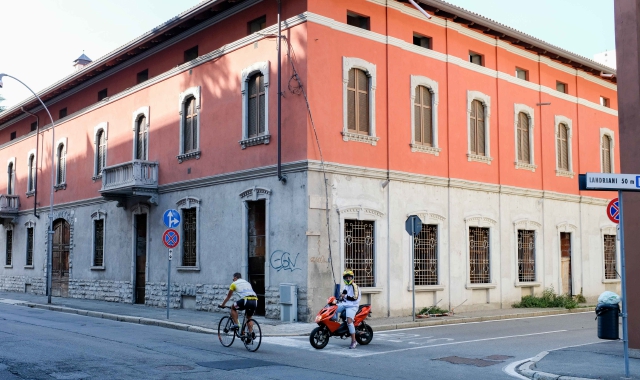 Busto Arsizio alle prese con i topi (foto Blitz)