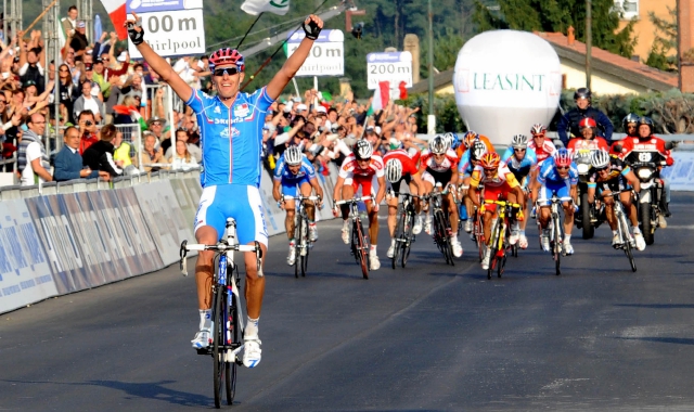 La vittoria di Alessandro Ballan ai Mondiali varesini del 2008 (foto Blitz)