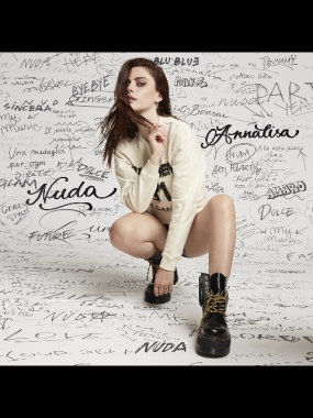 Annalisa, esce l'album Nuda e mi libero dagli orpelli