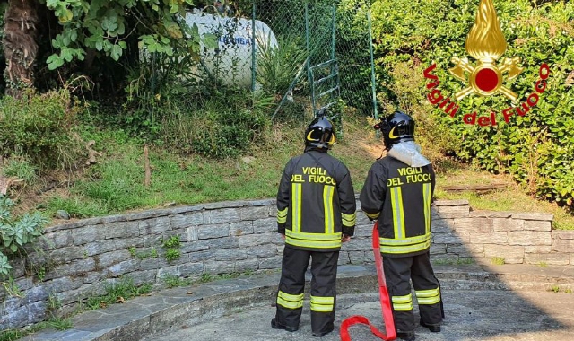 L’intervento in via Torretta dei vigili del fuoco (Foto Vdf)