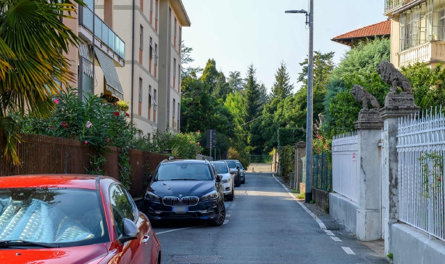Molestata in pieno giorno