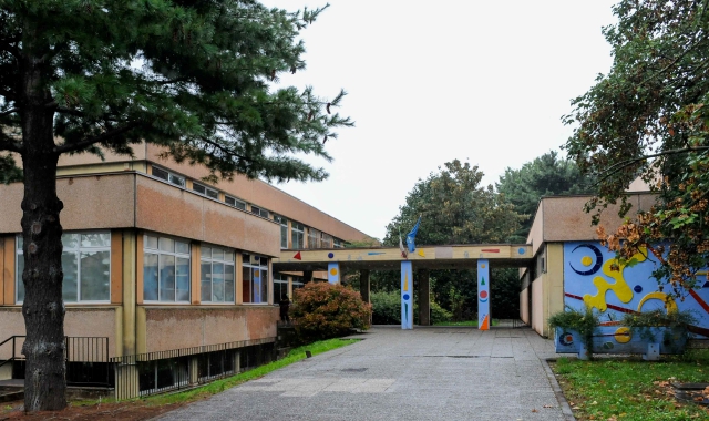 La scuola media di San Macario dove s’è verificato un caso di Covid-19 tra gli studenti (Blitz)