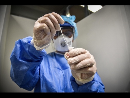 Coronavirus: aumentano casi, obbligo mascherina a Foggia