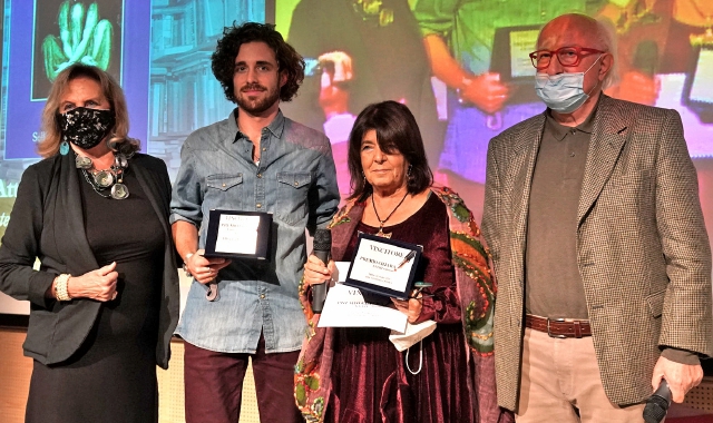 I tre finalisti del Premio Chiara con Bambi Lazzati, a sinistra (foto Blitz)
