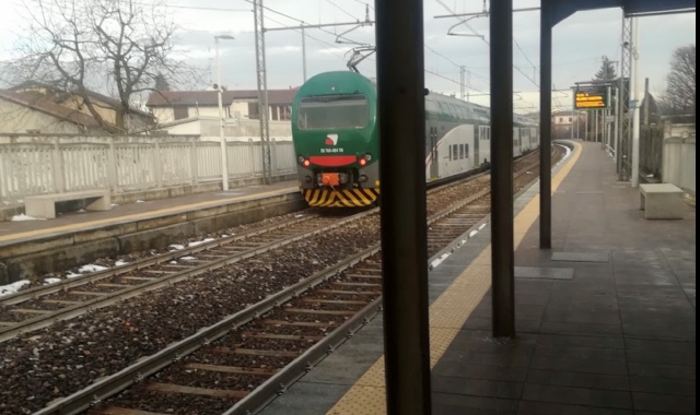 La stazione è il crocevia dei balordi che girano a Venegono Inferiore