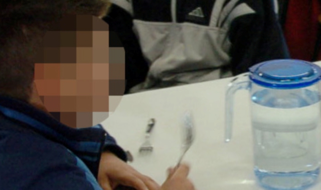 Mense scolastiche nel mirino dei genmitori a Samarate (foto Redazione)