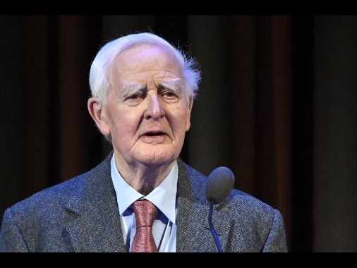 Morto John Le Carré, maestro dei romanzi di spionaggio