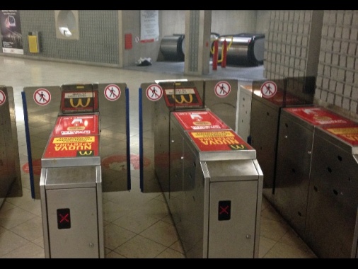 Natale: Atm, tornelli metro Milano chiusi 150 volte oggi