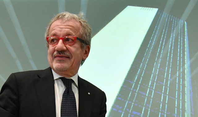 Roberto Maroni operato al Neurologico Besta di Milano