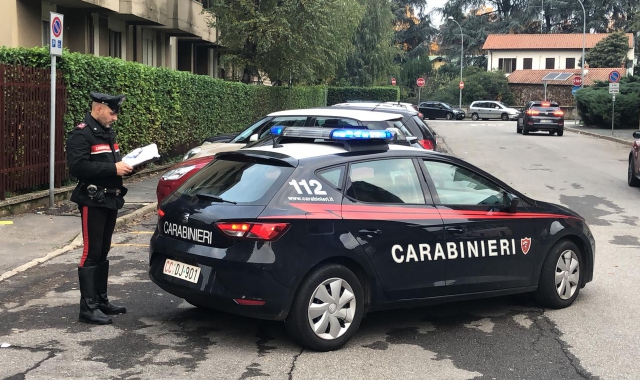 I carabinieri hanno arrestato lo spacciatore (foto redazione)