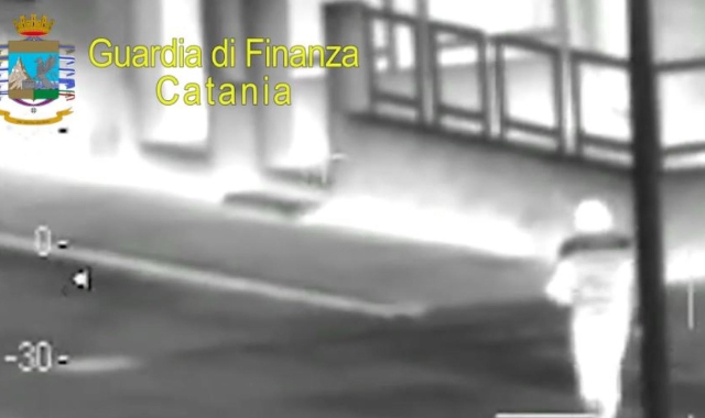 Il frame di un’immagine utilizzata nelle indagini della Gdf (Archivio)
