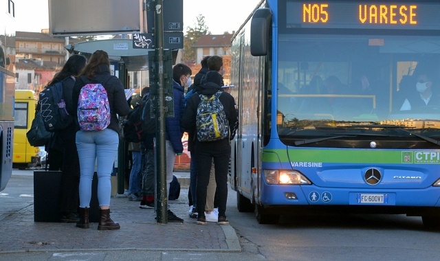 Sul bus va pagato il biglietto (foto Archivio)
