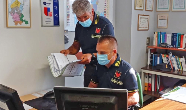 La Guardia di Finanza è impegnata a contrastare le truffe(foto Blitz)