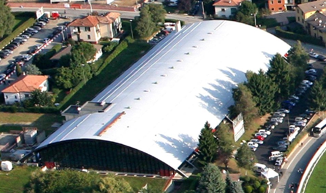 L’impianto di via Albani si prepara alla maxi ristrutturazione (foto Archivio)