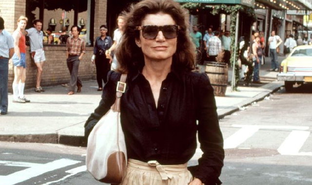 «Jackie» è la borsa icona di Gucci così soprannominata perché amatissima dalla signora Bouvier Kennedy Onassis