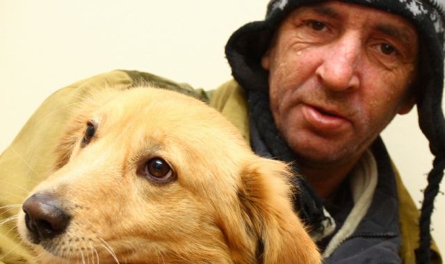 Daniel e il suo fedele amico Jack (foto Blitz)