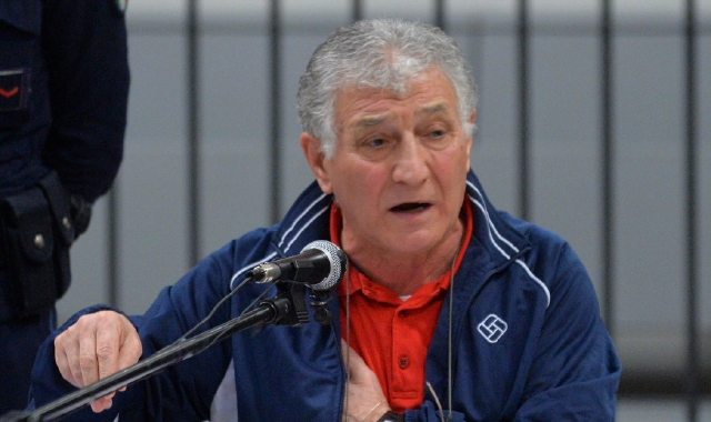 Giuseppe Piccolomo in tribunale durante il processo (foto Archivio)