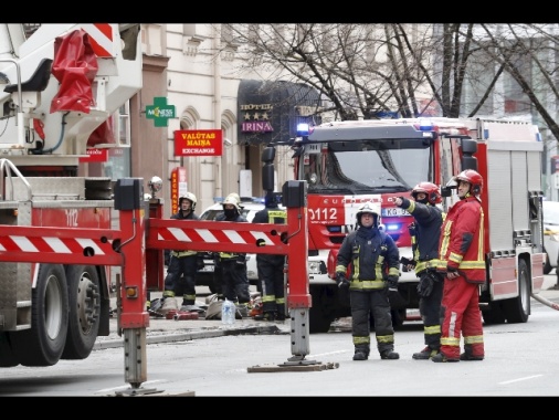 Lettonia: polizia, 8 morti in incendio in ostello 'illegale'