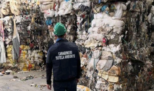 La famiglia Accarino ancora nei guai per traffico di rifiuti (foto Archivio)