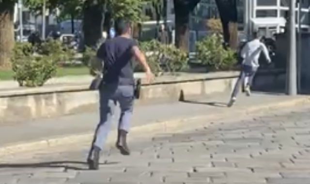 Un fermo immagine del video (foto redazione)