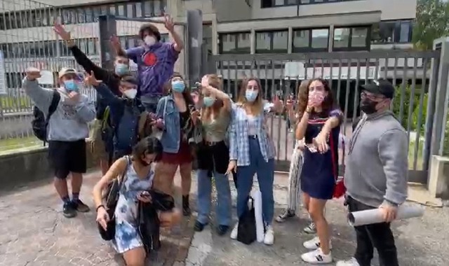 Fine delle lezioni anche al Liceo artistico di Varese (foto Blitz)