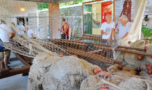 Pescatori nel mirino dei ladri di reti (Archivio)