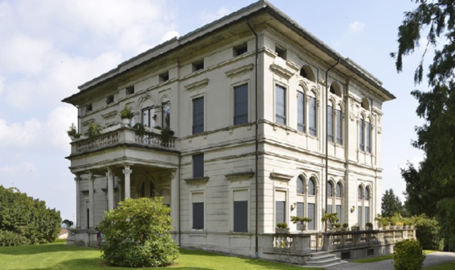 Villa Moneta nella frazione di Fogliaro a Varese