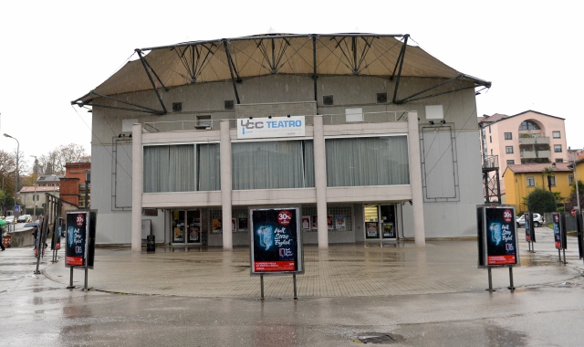 Approvate le modifiche al Masterplan relativo a piazza Repubblica. Polemiche sul futuro del teatro 