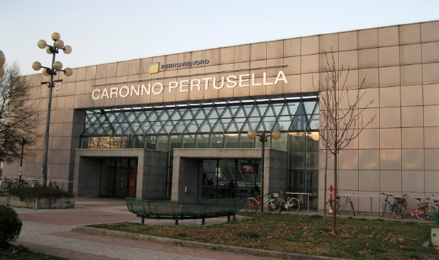 La stazione di Caronno Pertusella (Archivio)