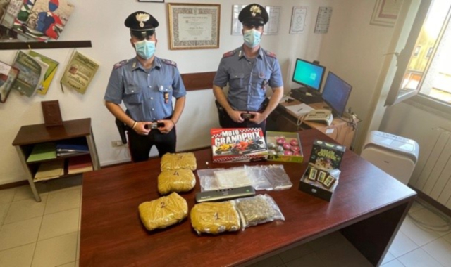 La droga sequestrata dai carabinieri